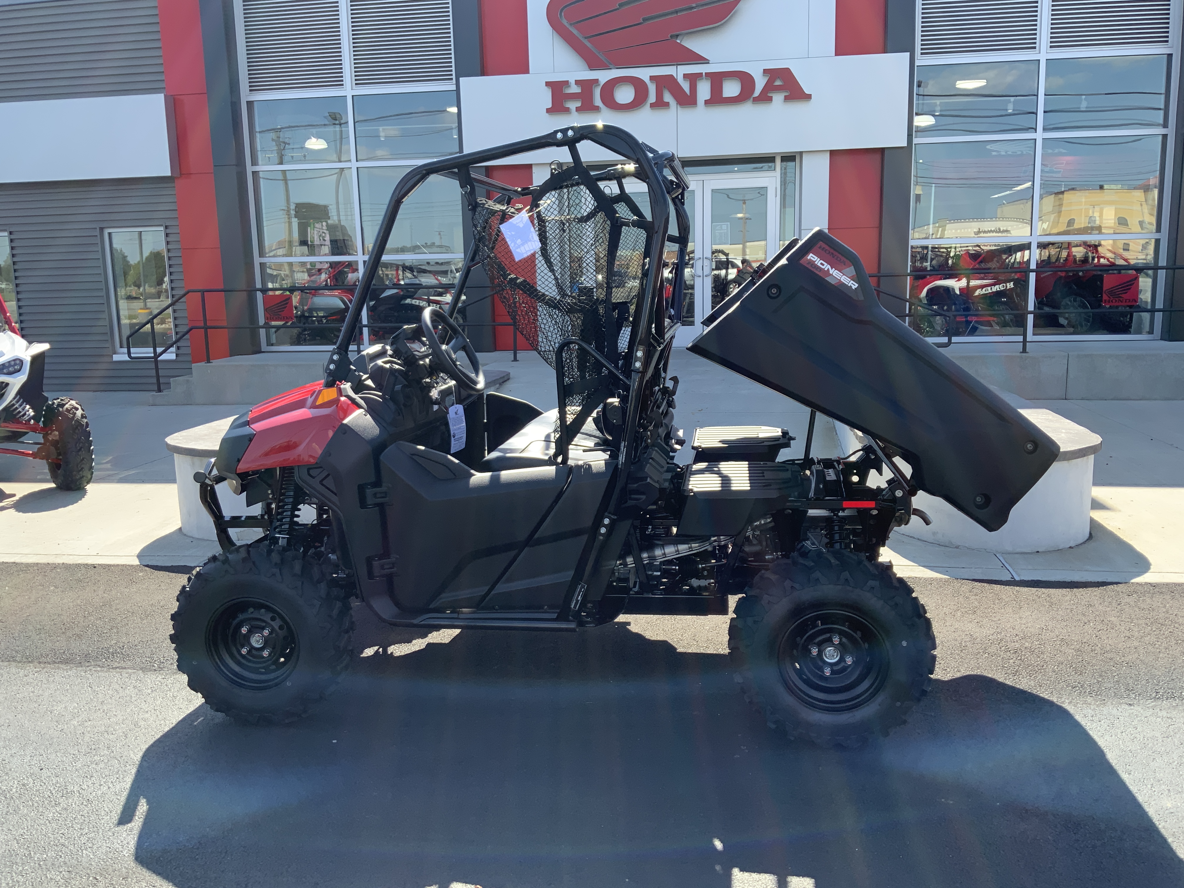 2026 Honda PIONEER 700 - Photo 5